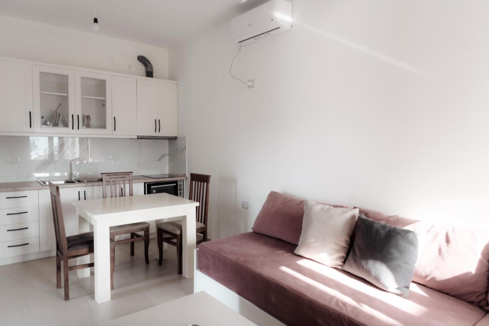 Villa Melodia Xhek 卡萨米尔 外观 照片